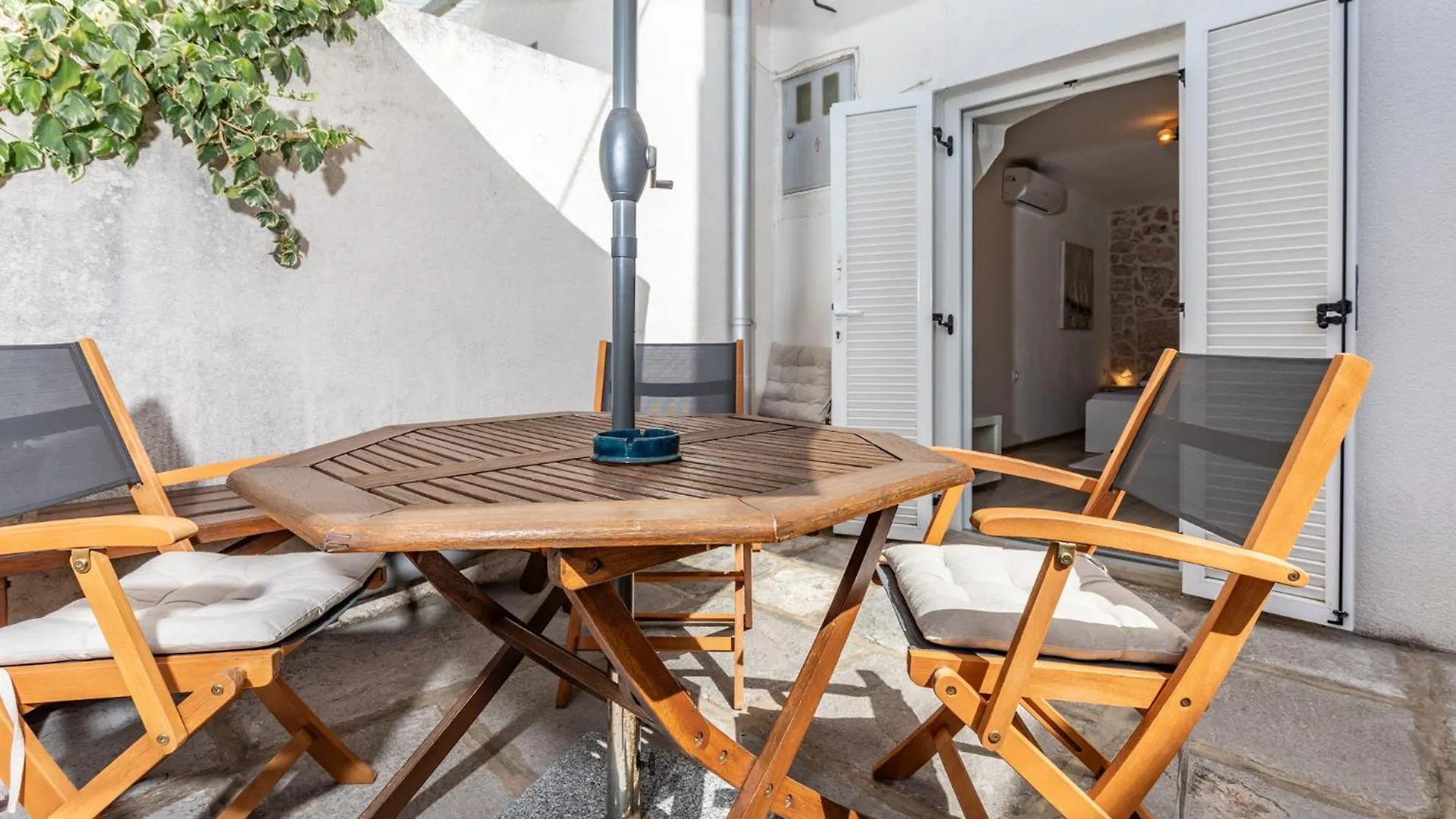 Nyaraló Guest House Otto Punat