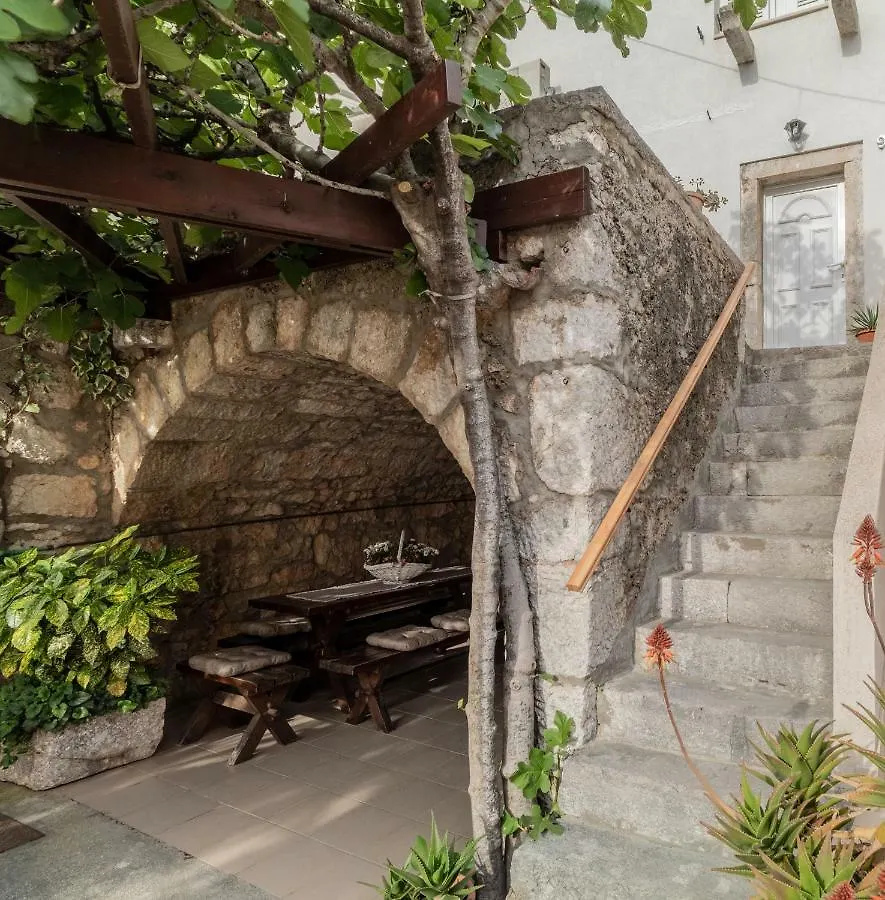 Nyaraló Guest House Otto Punat